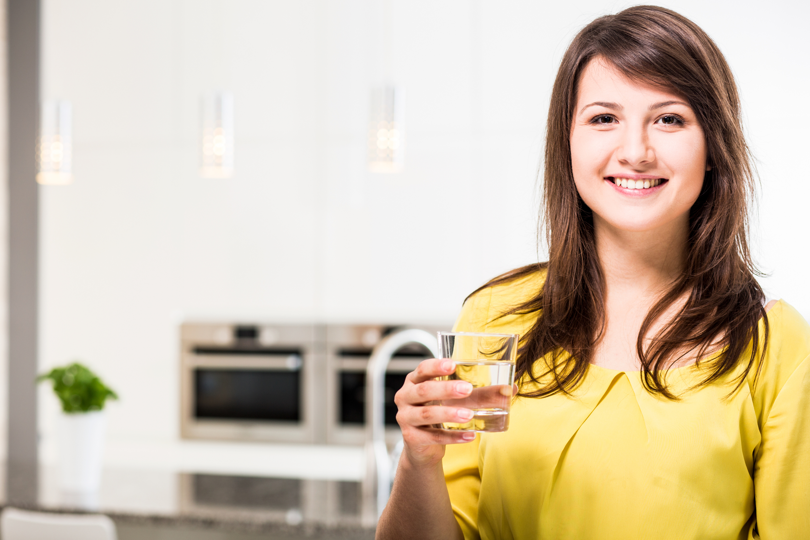 Γιατί να επιλέξετε έναν ψύκτη νερού δικτύου αντί ενός με εμφιαλωμένο νερό